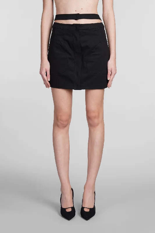 Skirt in black cotton