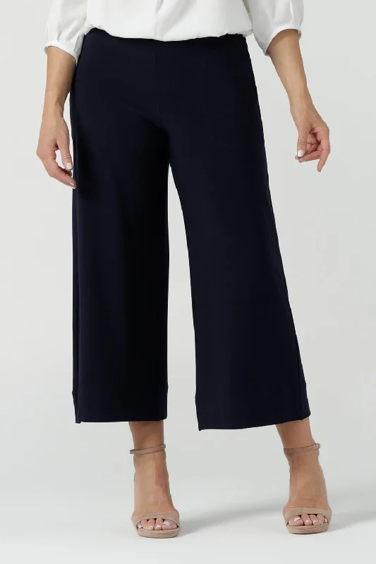 Bradley Culotte in Navy