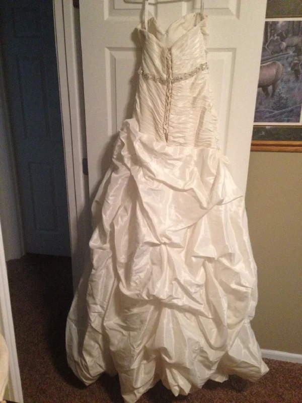 Your Discount is Waiting!Alfred Angelo 0001506831