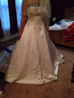 Huge Savings – Act Now!Alfred Angelo Style 1612