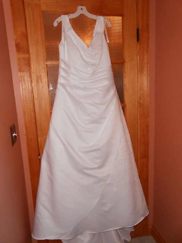 Mega Sale Happening Now!David's Bridal 10041261