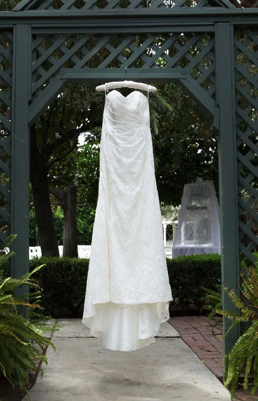 Shop Smart, Save Big!David's Bridal WG3263