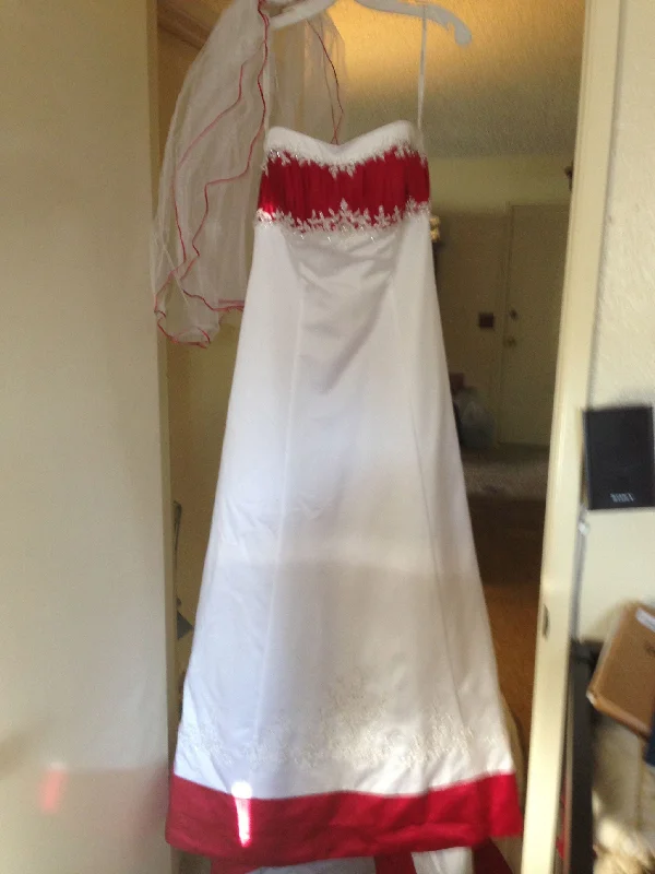 Shop the Hottest Deals!David's Bridal White and Apple