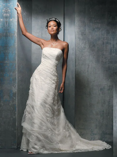 More Discounts, More Joy!Demetrios DD137805