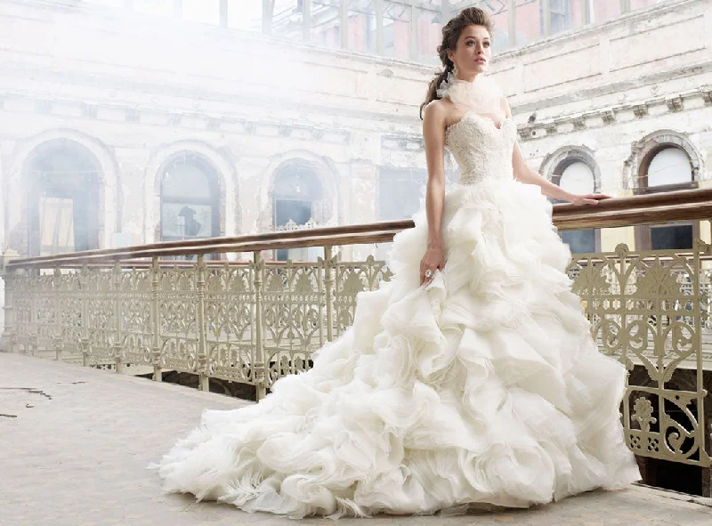 Buy One, Get One Free!Lazaro Lazaro 3213 Size 10