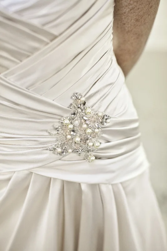 Hot Deals You Can’t Resist!Maggie Sottero Maggie Sottero April Size 6
