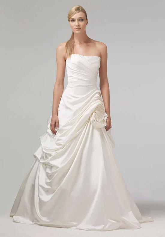 Save Like Never Before!Monique Lhuillier Monique Lhuillier BL0915 Size 6