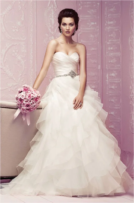 Limited Deals, Unlimited Savings!Paloma Blanca Paloma Blanca - Style 4256