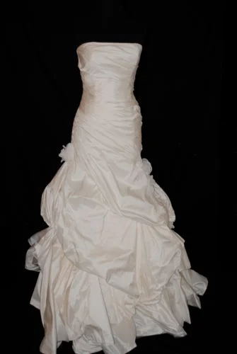 Instant Savings Await!Pronovias Mercadal