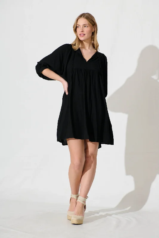 Don't Miss Out!Spring Morning Smock Dress In Black