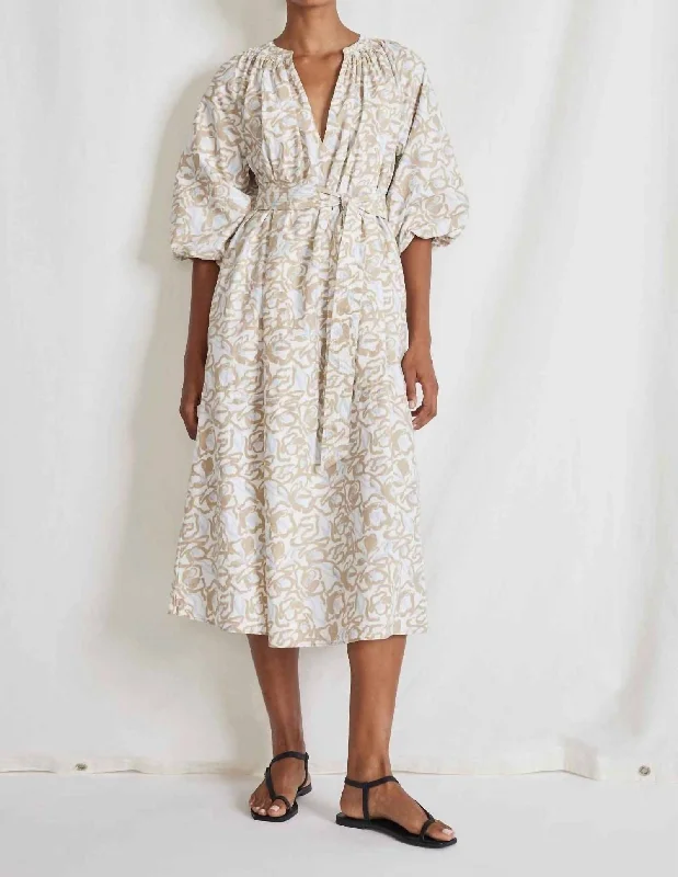 Save More Than Ever!Sun Mesa Midi Dress In Brushed Floral Sand