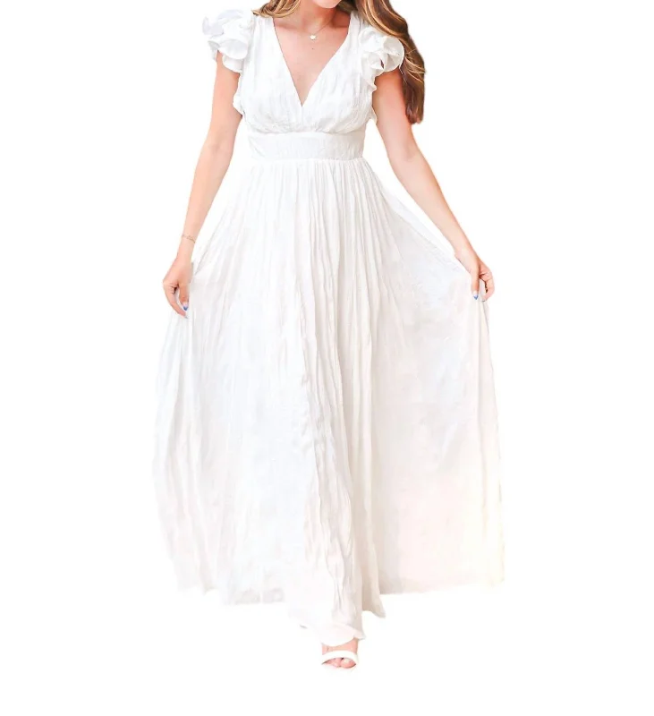 Limited-Time Price Drop!Buy Me Flowers Maxi Dress In White