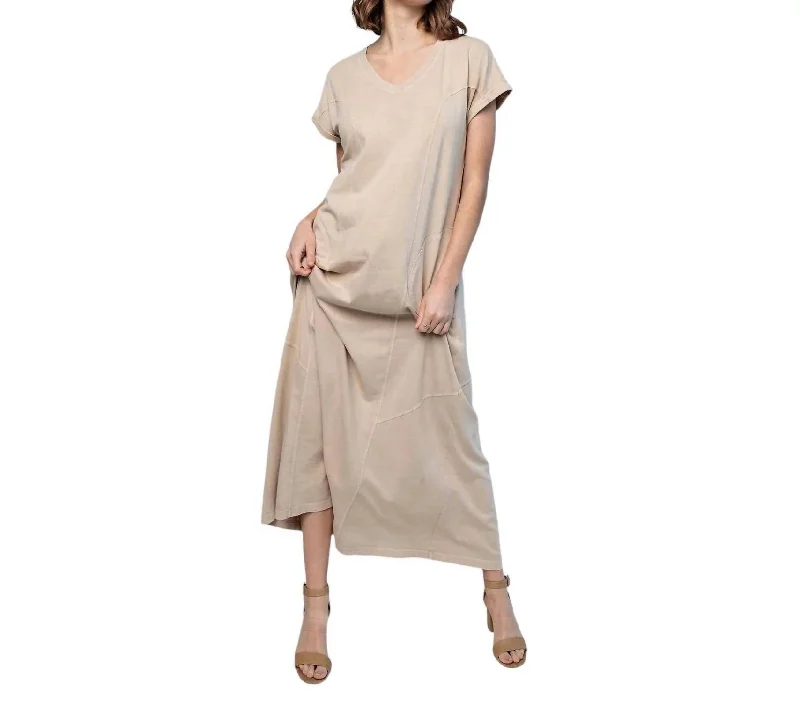 Exclusive Offers You’ll Love!Felicia Maxi Dress In Taupe