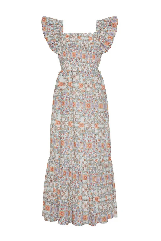 Your Favorite Sale is Back!Gisele Maxi Dress In Geo Peach