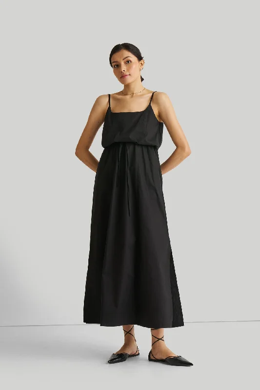 The Best Deals Won’t Wait!Strappy Maxi Dress in Black