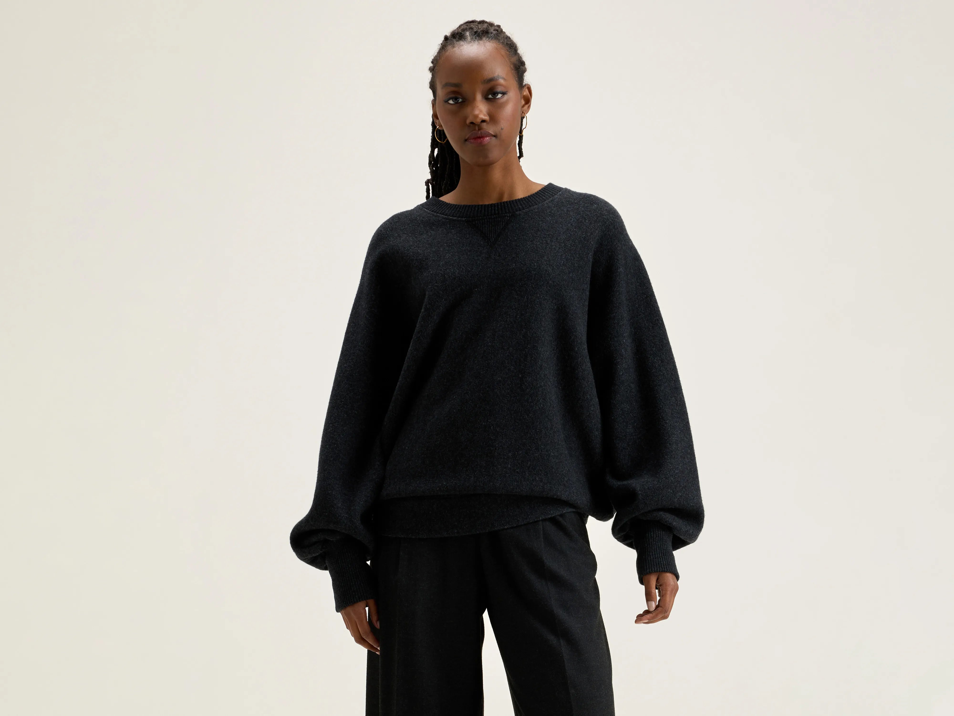 Find the Best Deals Here!Milos crew-neck sweatshirt (242 / W / OFF BLACK)