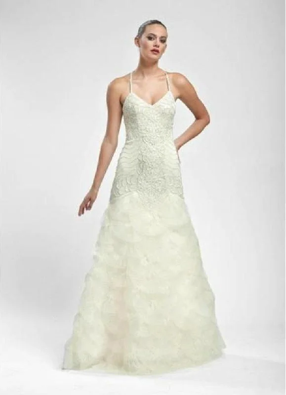 Limited Deals, Unlimited Savings!Limited Deals, Unlimited Savings!Sue Wong R5130 Appliqued Fan Organza Gown - 1 pc Peach In Size 6 Available