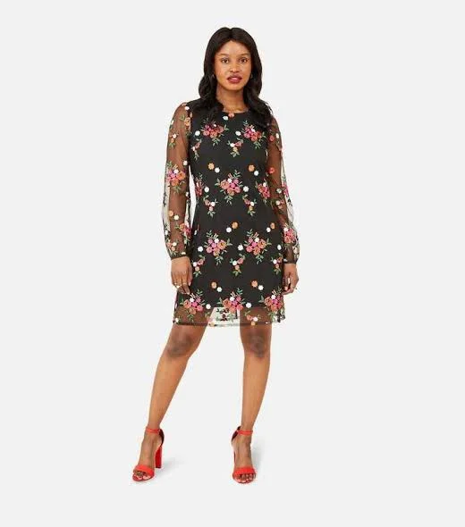 Savings You Can’t Ignore!Embroidered Floral Tunic Dress