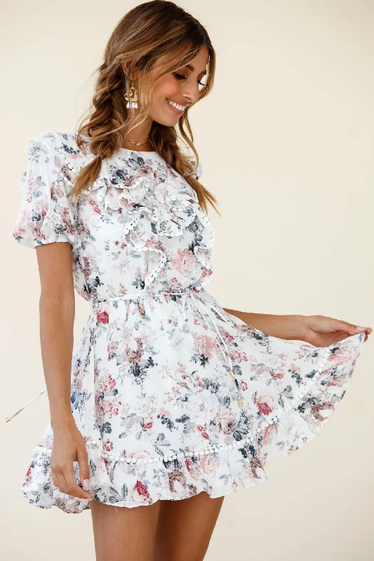 Huge Price Cuts Await!Finders Keepers Ruffle Trim Lace-Up Back Dress Floral Print White Huge Price Cuts Await!Finders Keepers Ruffle Trim Lace-Up Back Dress Floral Print White