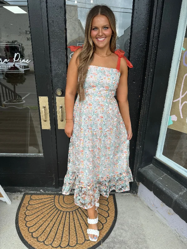 Your Wallet Will Thank You!Floral laced spring dress
