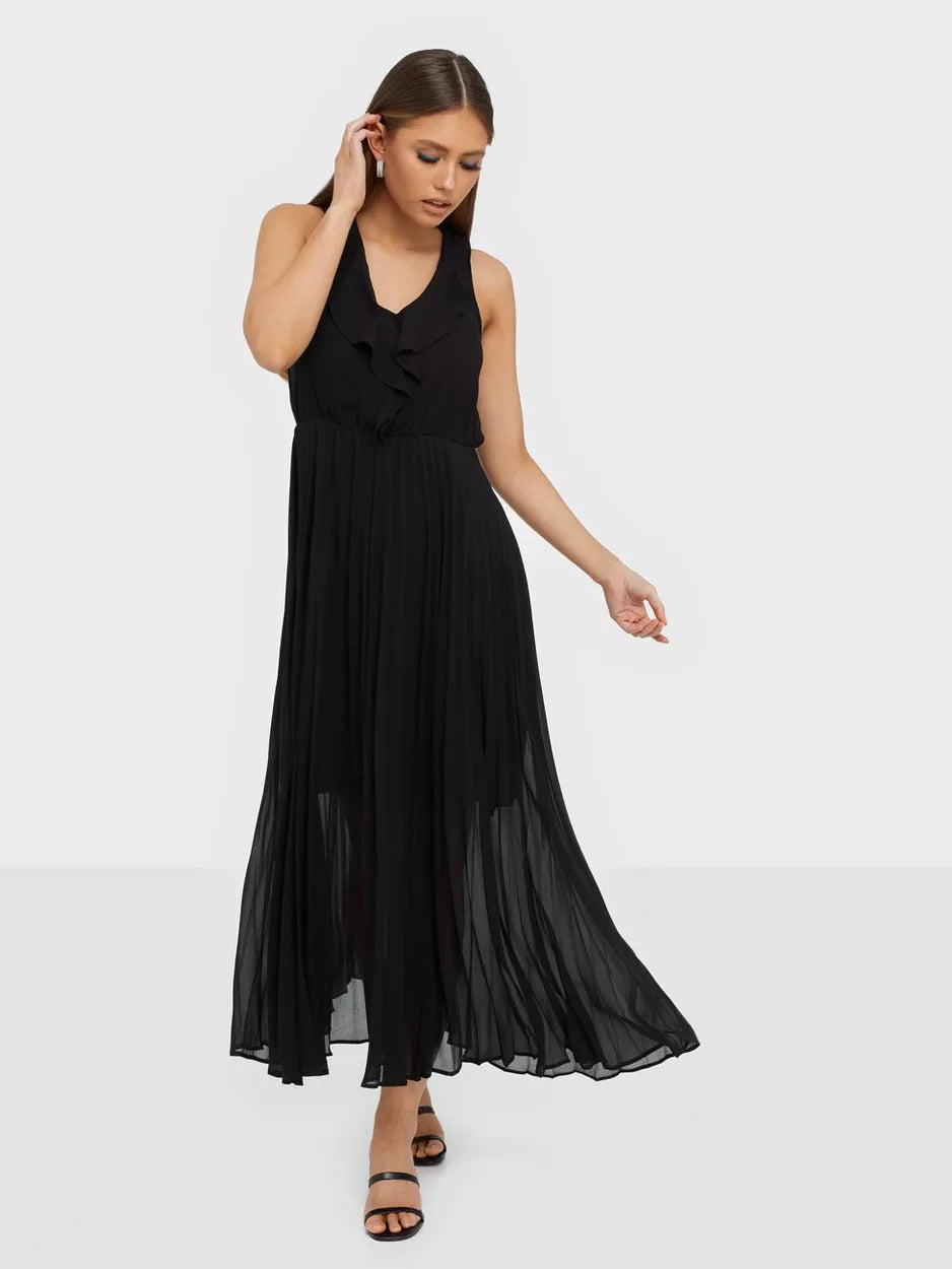 Find Your Perfect Deal Today!Langila Pleated Dress Black