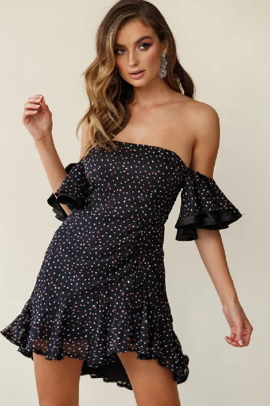 Save Like Never Before!Lure Off-Shoulder Ruched Dress Speckle Print Black