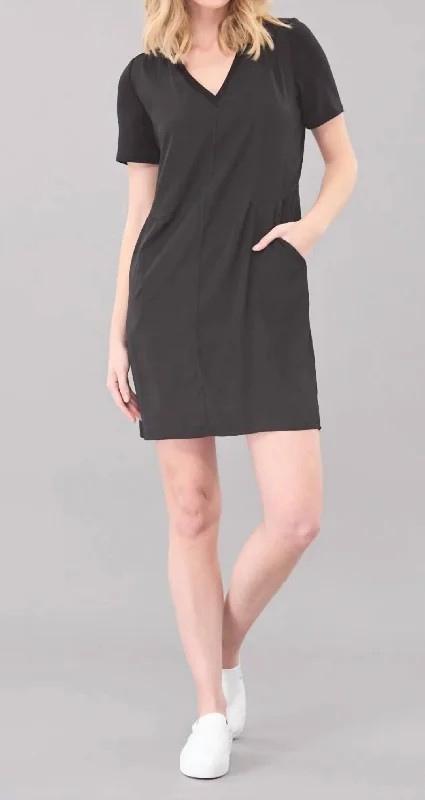 Save More Than Ever!Hybrid T-Shirt Dress In Black