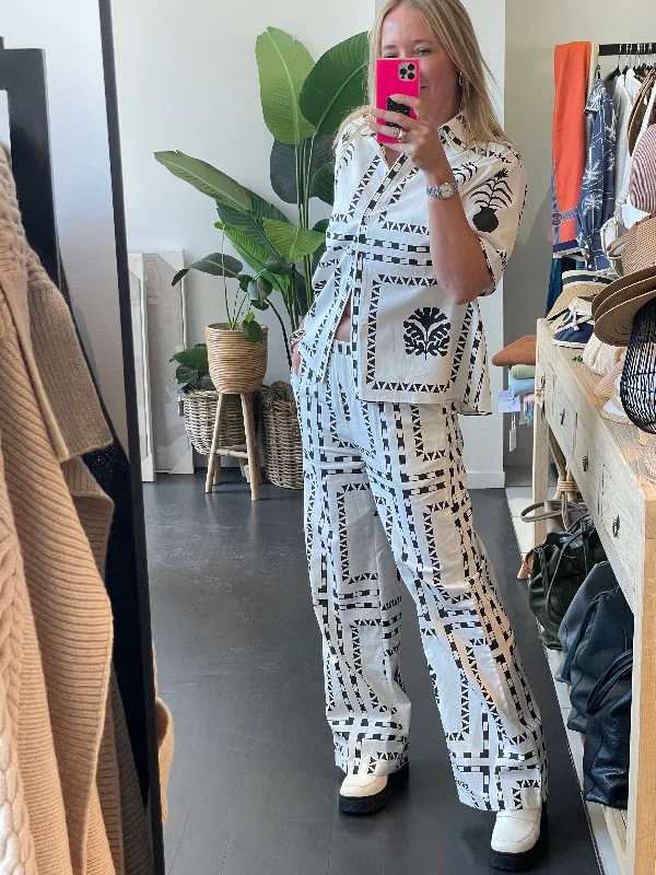 Today Only – Don’t Miss It!Mediterranean Matching Shirt & Pants Set