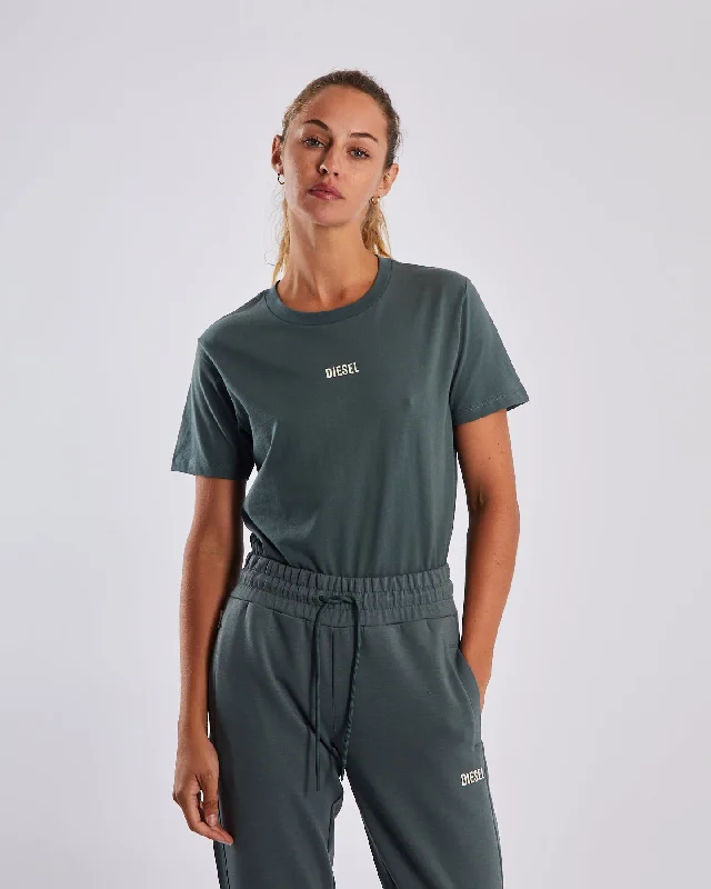One Day Only – Huge Savings!Wilder Tee Grassland