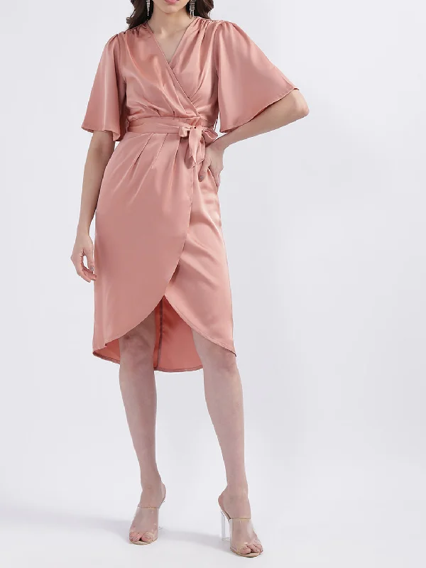 Snag the Best Prices Now!Centre Stage Women Peach Solid V Neck Dress
